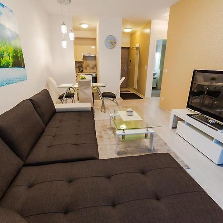 Apartmán Corvin Promenade With Free Parking Budapešť Exteriér fotografie