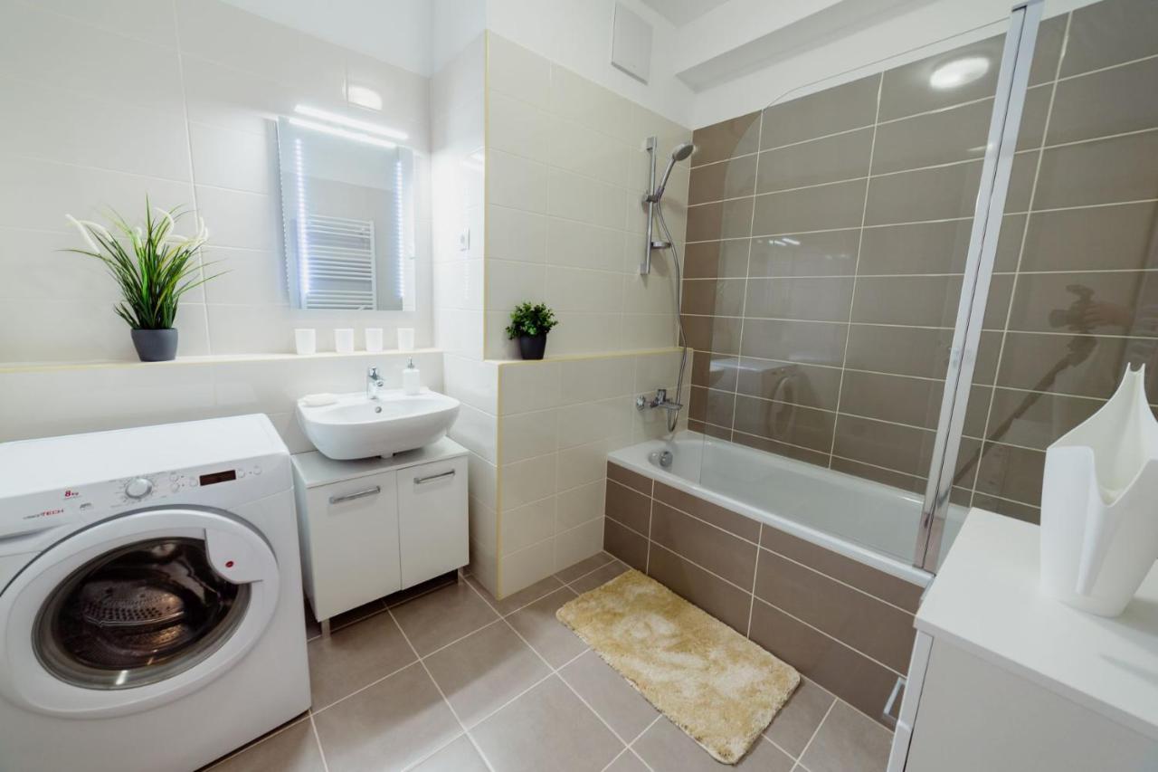 Apartmán Corvin Promenade With Free Parking Budapešť Exteriér fotografie